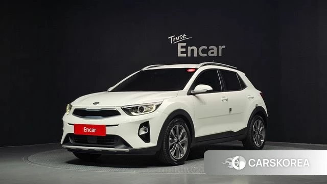 Kia Stonic 2018 Белый из Кореи