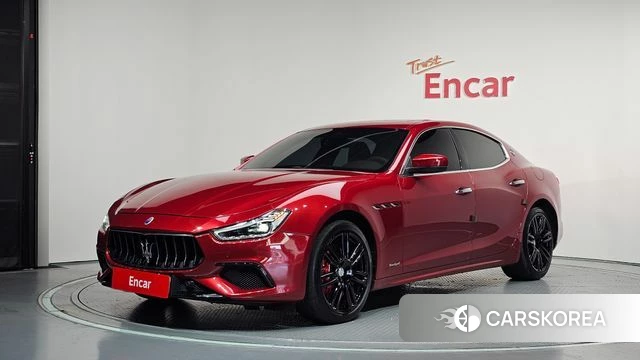 Maserati Ghibli 2018 Красный из Кореи