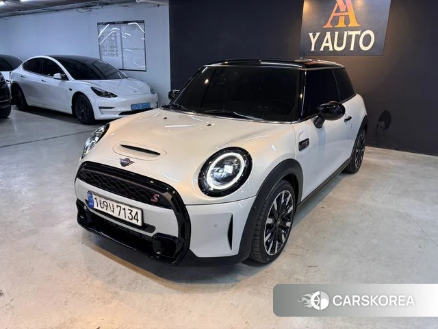 Mini Cooper S 2022 Белый из Кореи