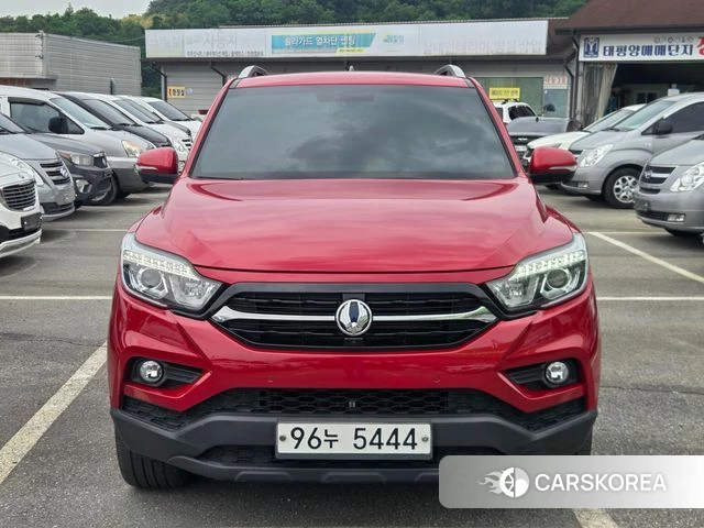 Ssangyong Rexton Sports 2018 Красный из Кореи