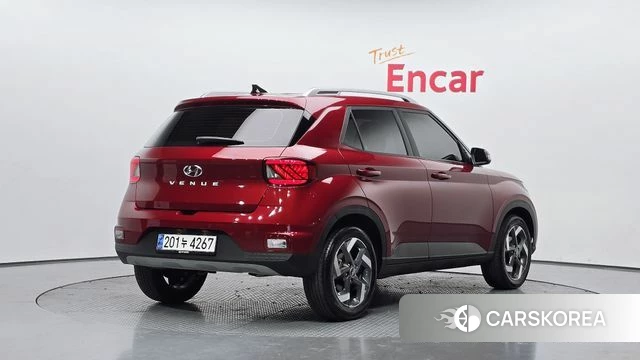 Hyundai Venue 2023 Красный из Кореи