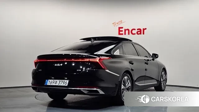 Kia K8 Hybrid 2022 Черный из Кореи