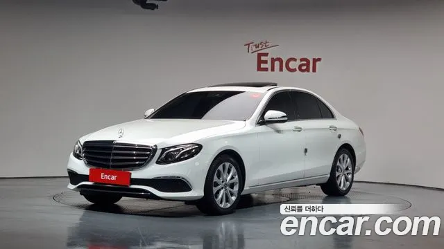 Mercedes-Benz E-Class W213 2019 Белый из Кореи