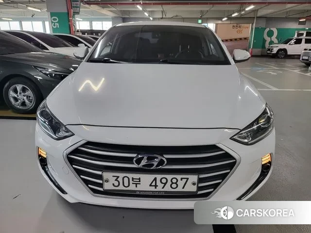 Hyundai Avante AD 2018 Белый из Кореи