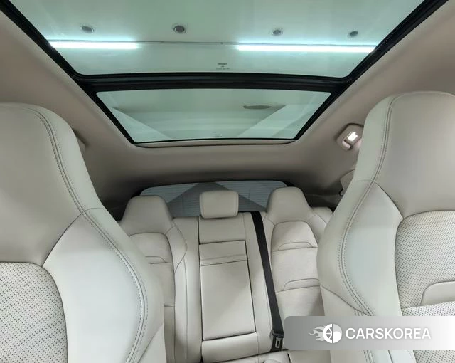 SERES Sailis SF5 2021 Серебристо-серый из Китая