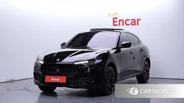 Maserati Levante 2018 Черный из Кореи