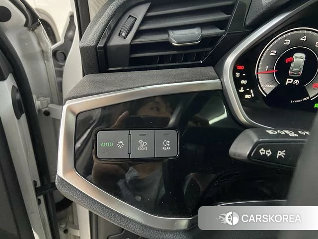 Audi Q3 2022 Белый из Китая