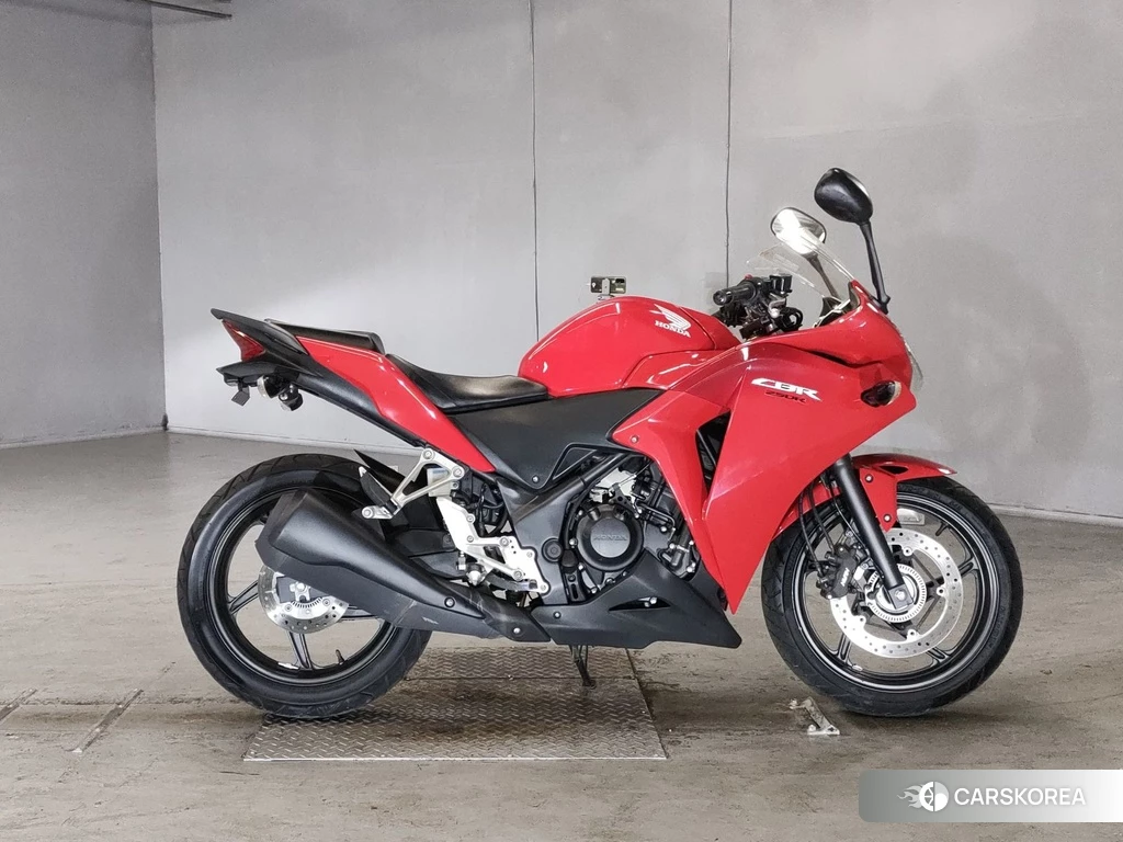 Проданный Honda CBR250R 2013 из Японии