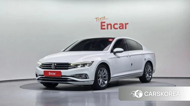 Volkswagen Passat GT (B8) 2021 Белый из Кореи