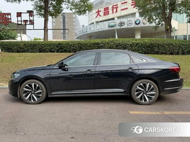 Volkswagen Passat 2024 Черный из Китая