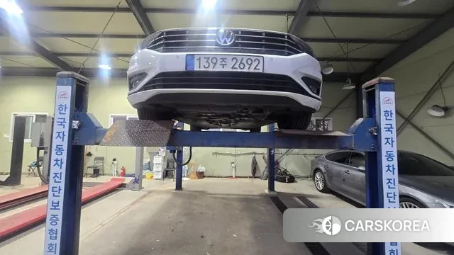 Volkswagen 7th Generation of Jetta 2020 Белый из Кореи