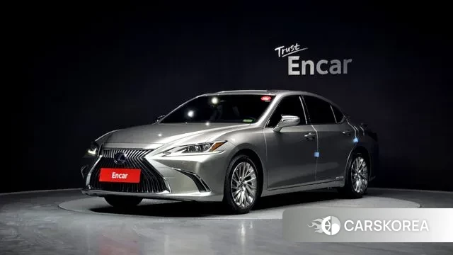 Lexus ES300h 7th generation 2018 Серебристо-серый из Кореи