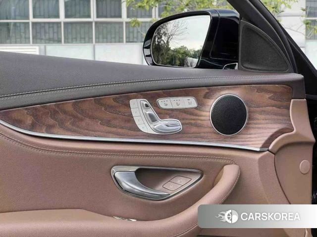 Mercedes-Benz E-class 2024 Черный из Китая