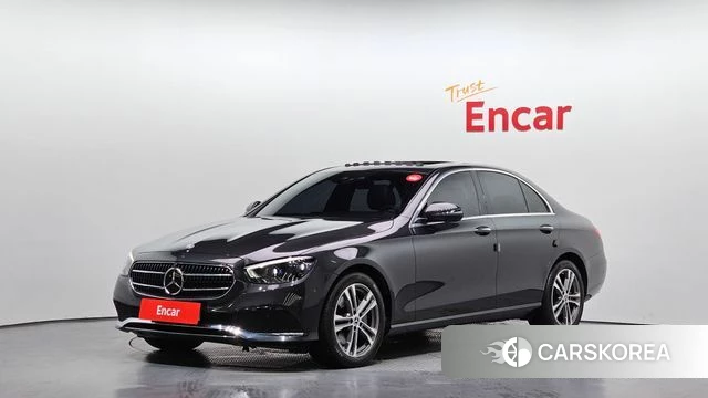 Mercedes-Benz E-Class W213 2022 Серый из Кореи
