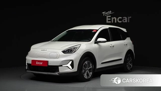 Kia Niro Plus 2022 Белый из Кореи