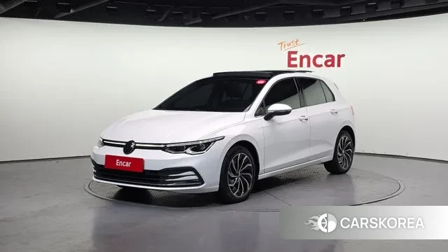Volkswagen Golf 8th Generation 2022 Белый из Кореи