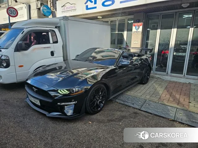 Ford Mustang 2019 Черный из Кореи