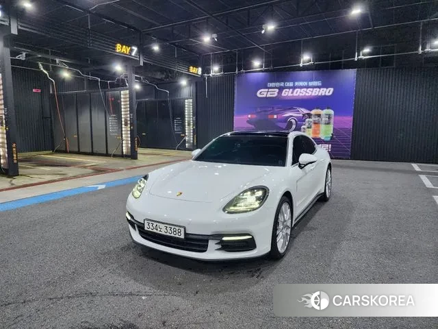 Porsche Panamera (971) 2018 Белый из Кореи