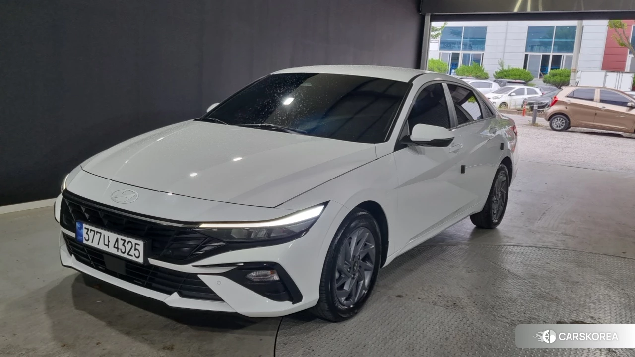 Hyundai The New Avante (CN7) 2024 Белый из Кореи
