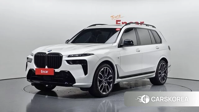 BMW X7 (G07) 2025 Белый из Кореи