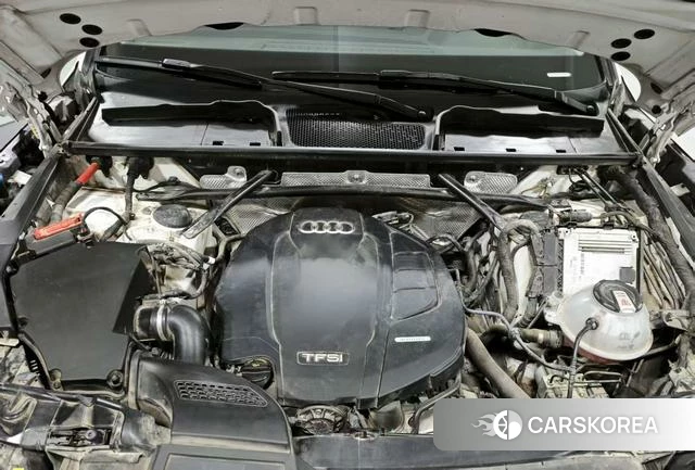 Audi Q5L 2022 Белый из Китая