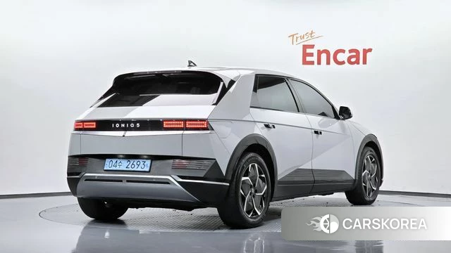 Hyundai Ionic 5 2021 Серебристо-серый из Кореи