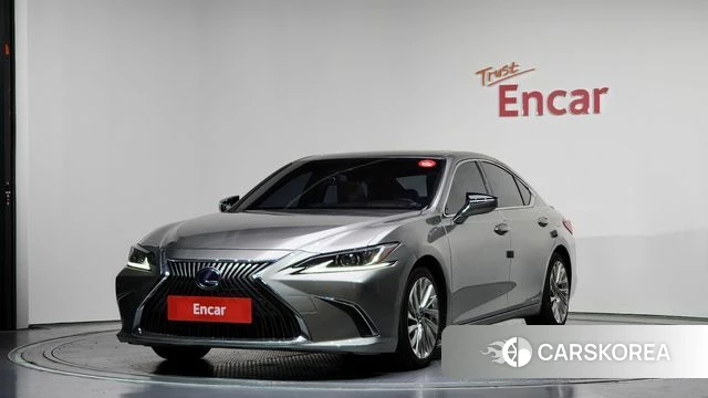 Lexus ES300h 7th generation 2018 Серебристо-серый из Кореи