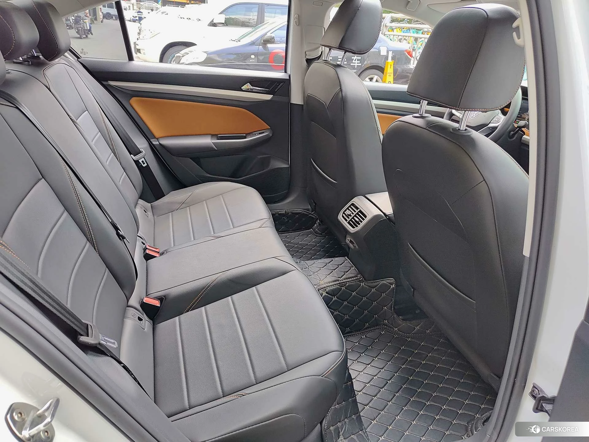 Volkswagen Bora 2023 Белый из Китая