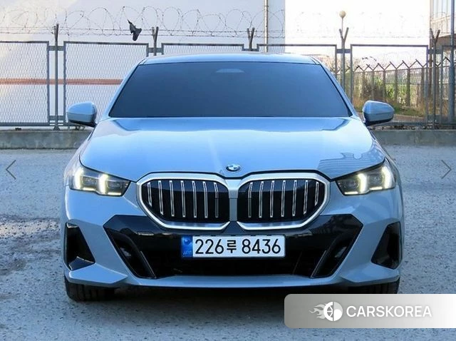 BMW 5 Series (G60) 2024 Серый из Кореи