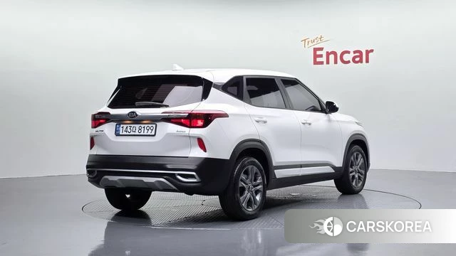 Kia Seltos 2019 Белый из Кореи