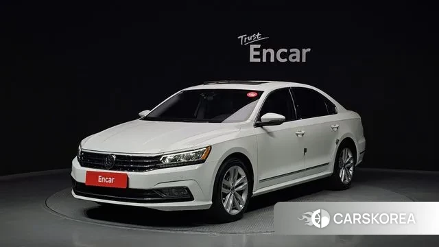 Volkswagen The New Passat 2018 Белый из Кореи