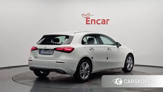 Mercedes-Benz A-Class W177 2025 Белый из Кореи