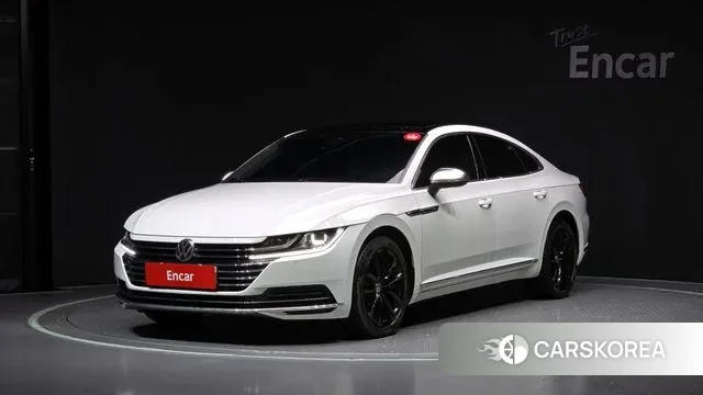 Volkswagen Arteon 2018 Белый из Кореи