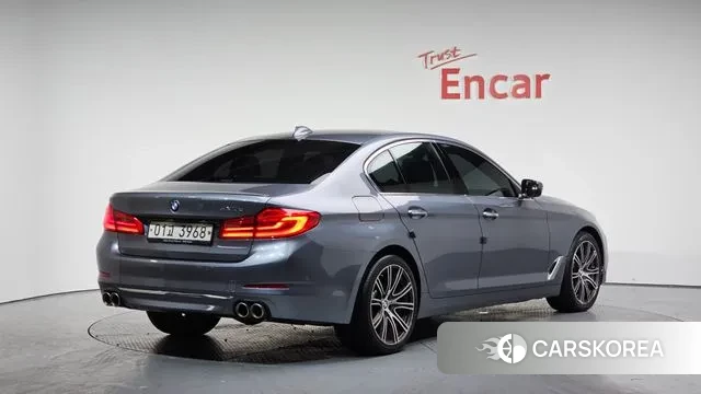 BMW 5 Series (G30) 2018 Серый из Кореи