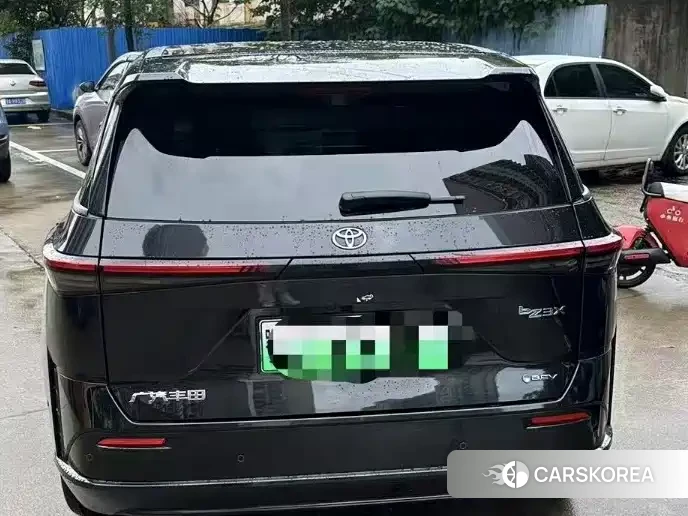 Toyota bZ3X 2025 Черный из Китая