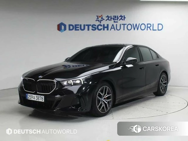 BMW 5 Series (G60) 2025 Черный из Кореи