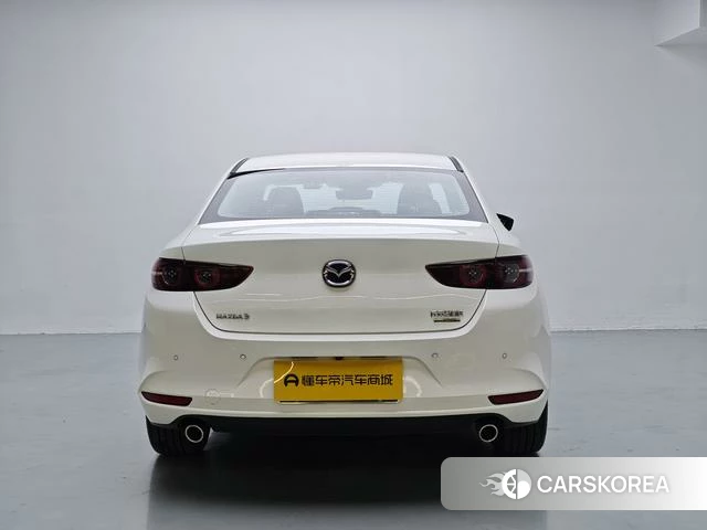 Mazda 3 Angkesaila 2023 Белый из Китая