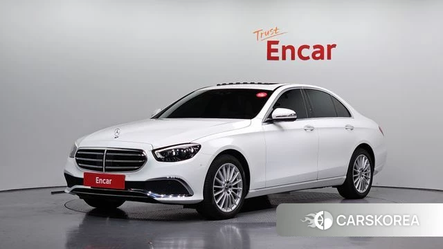 Mercedes-Benz E-Class W213 2021 Белый из Кореи
