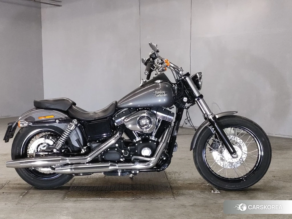 Проданный Harley-Davidson Dyna Street Bob FXDB1580 2014 из Японии