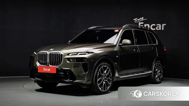 BMW X7 (G07) 2023 Песочный из Кореи