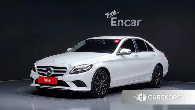 Mercedes-Benz C-Class W205 2019 Белый из Кореи
