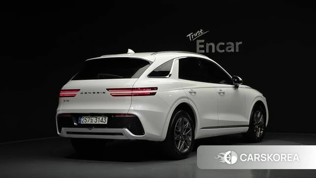 Genesis GV70 2021 Белый из Кореи