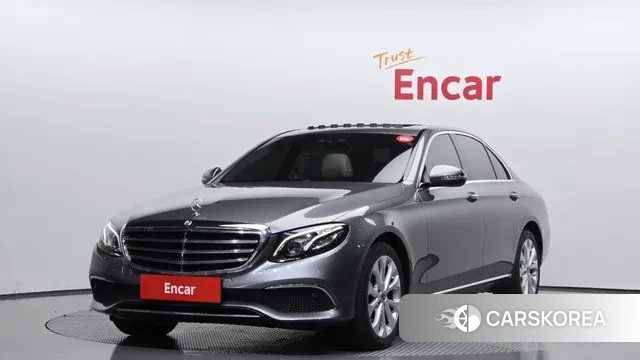 Mercedes-Benz E-Class W213 2018 Серый из Кореи