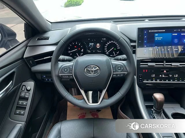 Toyota Asian dragon 2024 Серебристо-серый из Китая
