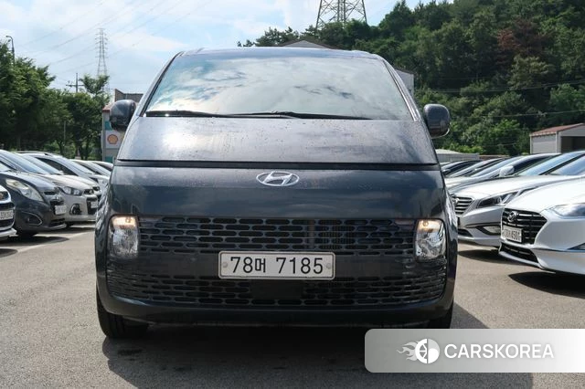 Hyundai Staria 2021 Серый из Кореи