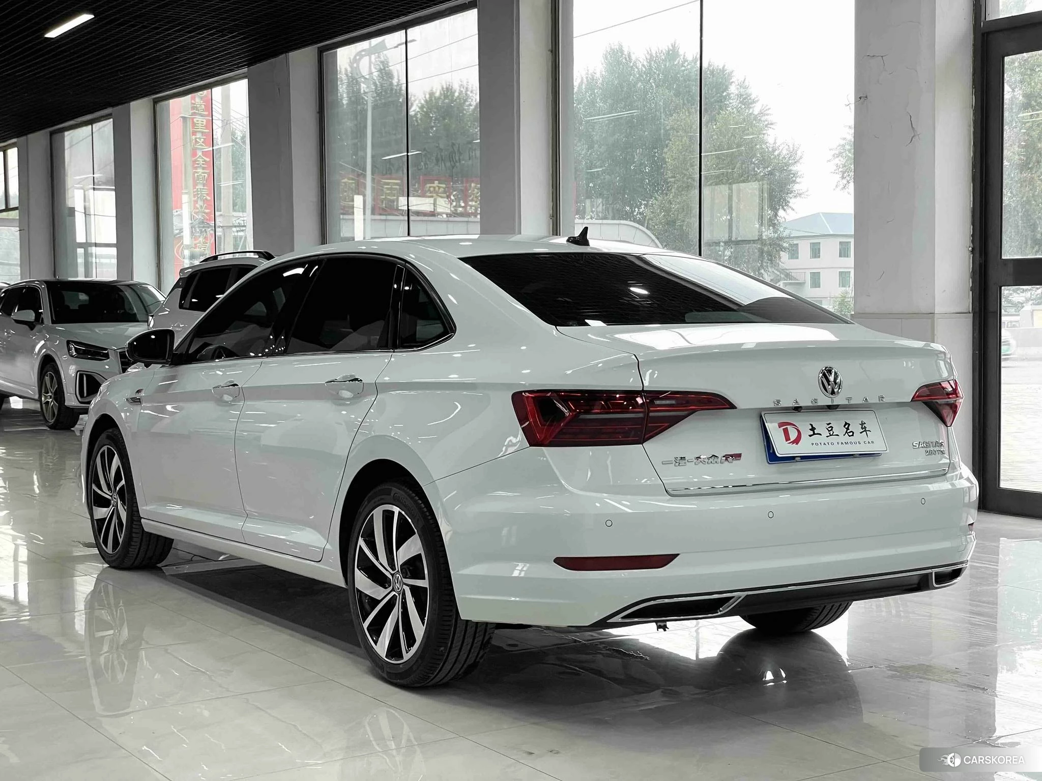 Volkswagen Sagitar 2022 Белый из Китая