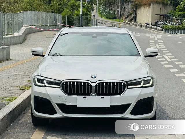 BMW 5 series 2023 Белый из Китая