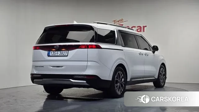 Kia Carnival 4th generation 2021 Белый из Кореи