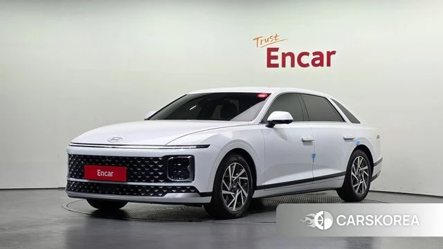 Hyundai Grandeur Hybrid (GN7) 2023 Белый из Кореи