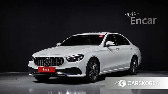 Mercedes-Benz E-Class W213 2022 Белый из Кореи